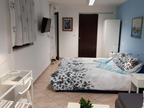L&M room